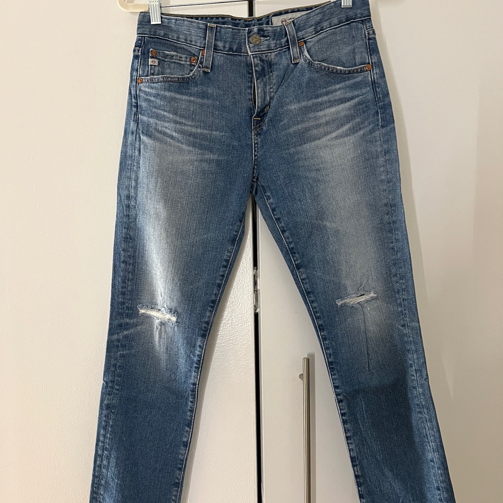 Stylish Blue Distressed Jeans